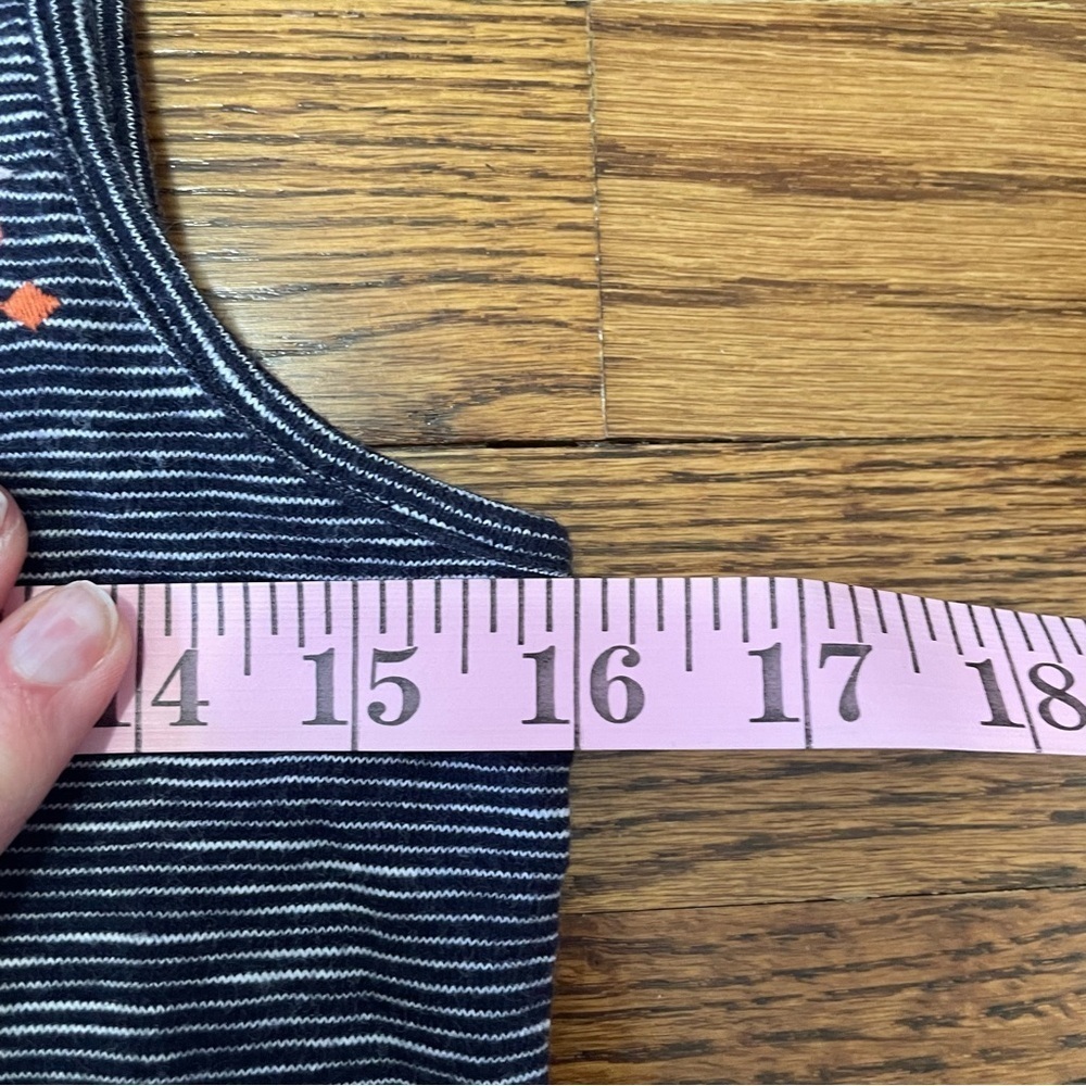 **4/$12** Talbots Sleeveless Striped Top Tank Style - Black and White Size XS - Picture 5 of 5